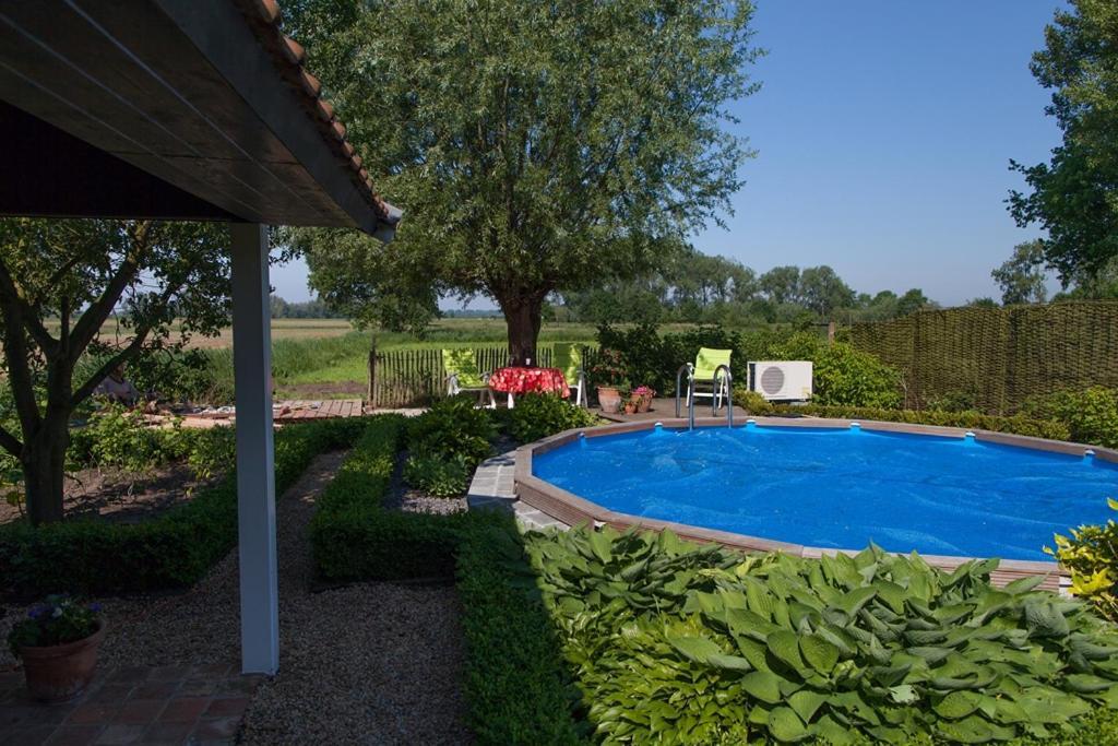 Bed and Breakfast In D'Ouwe Vlaamse Schuur à Ossendrecht Extérieur photo